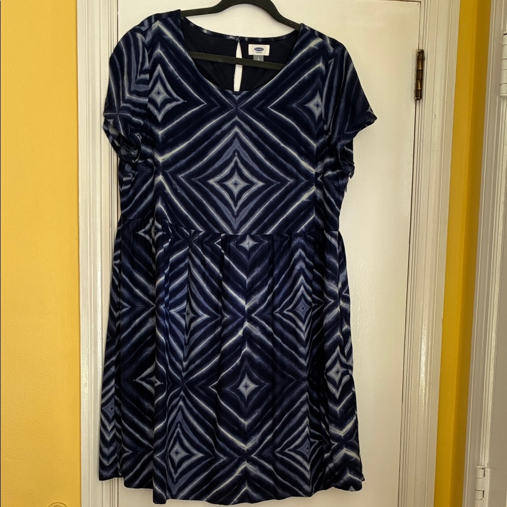 Old Navy blue and white pint dress